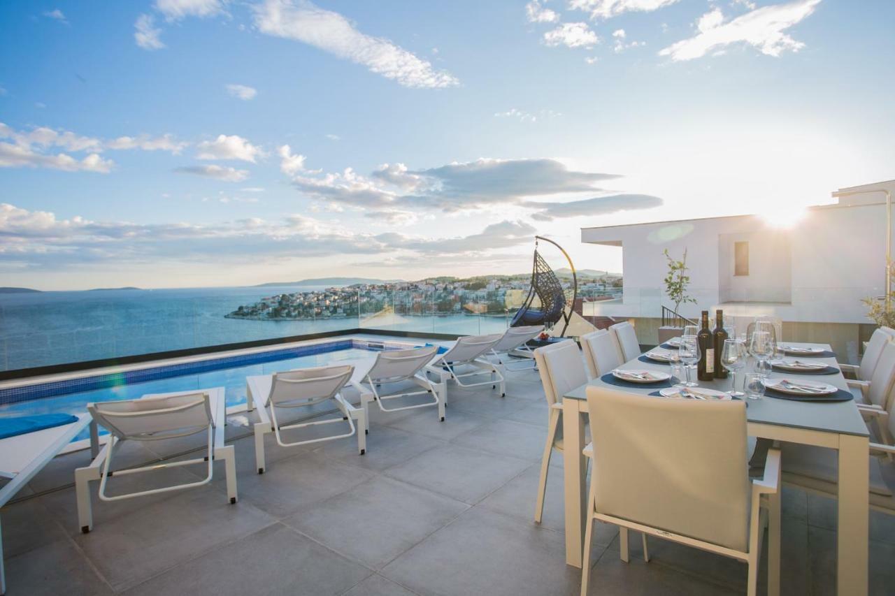 Holiday Home Olive Exclusive - 8 People, Heated Pool, Okrug Gornji, Sea View Трогир Экстерьер фото