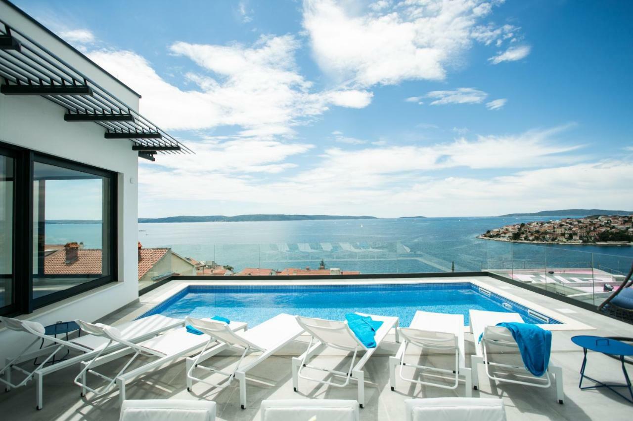Holiday Home Olive Exclusive - 8 People, Heated Pool, Okrug Gornji, Sea View Трогир Экстерьер фото